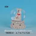 Figurilla de oso elegante resina globo de nieve animal